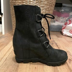 Sorel Joan of Arctic Wedge II Boots Size 7